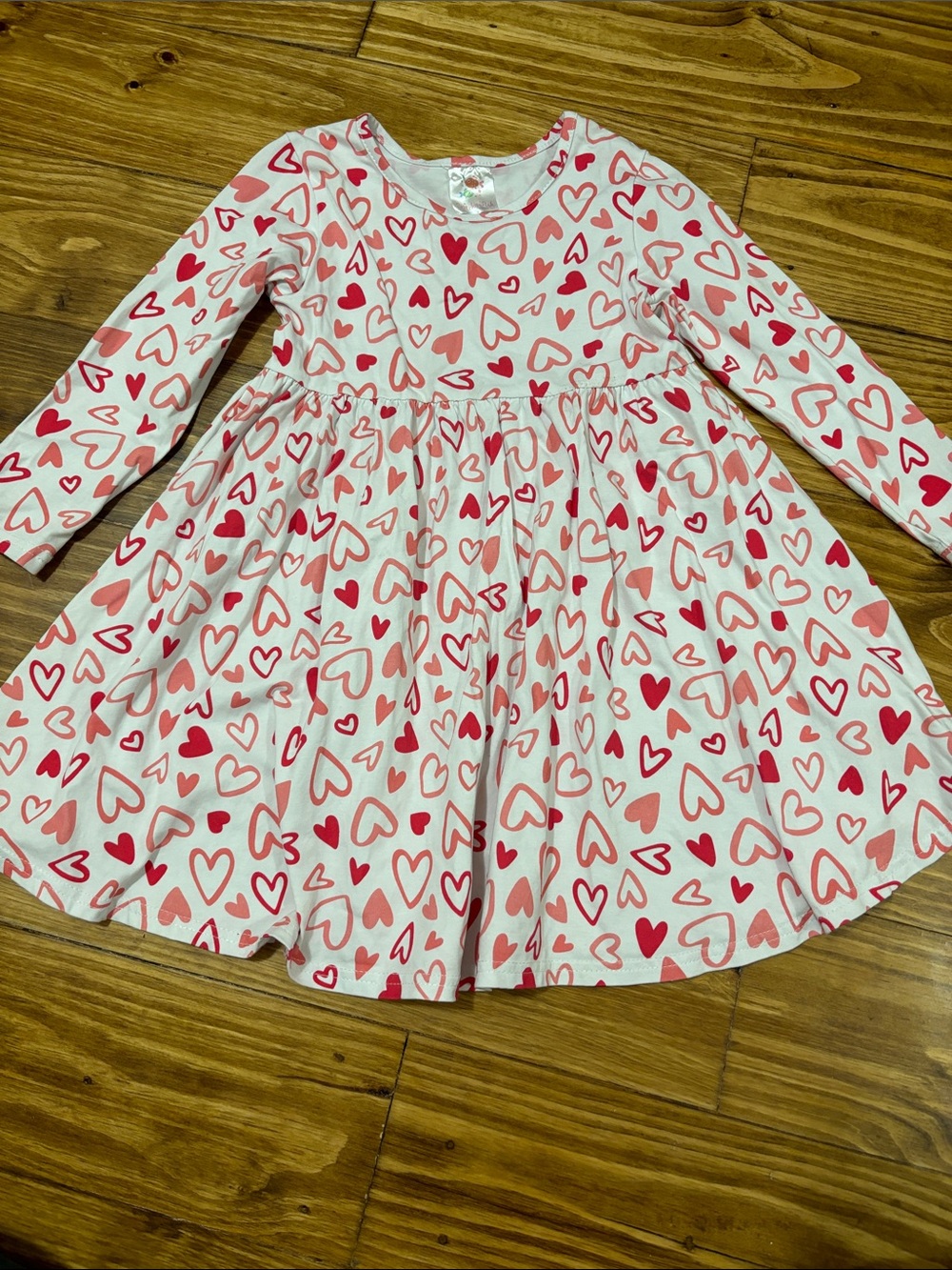 Stitchy Fish Size 4T White Dress w/Pink & Red Hearts